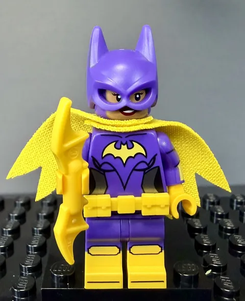 LEGO DC Super Heroes Lego Batman Movie 70906 sh0305 Batgirl Minifigure