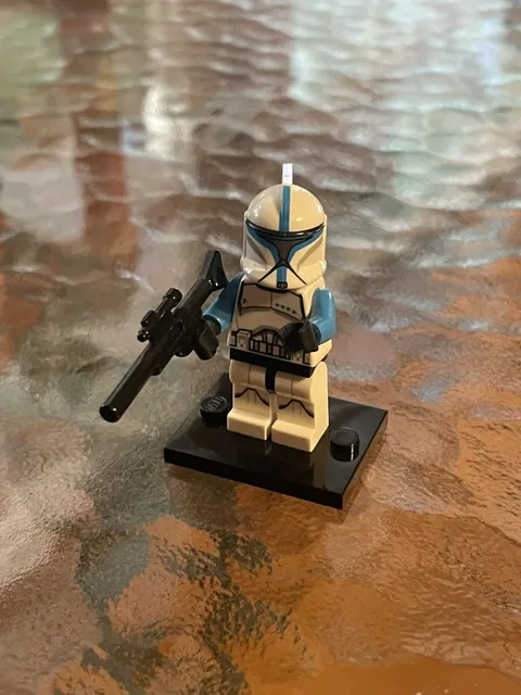 LEGO Star Wars Phase 1 Clone Lieutenant Minifigure 75085 GREAT CONDITION