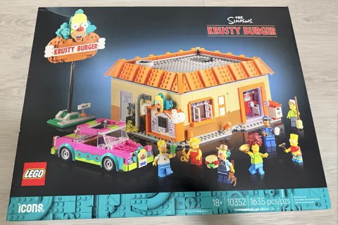 LEGO Icons 10352 Simpsons Krusty Burger Sealed Collector Set 1635 pcs