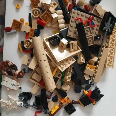 LEGO INDIANA JONES AND THE LOST TOMB 7621  INCOMPLETE, No Manual