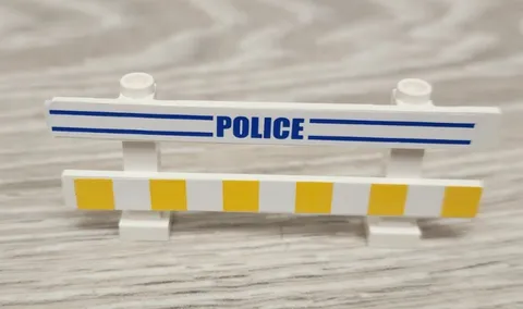 Lego 6079pb03 Fence 1 x 8 x 2 2/3 with Blue Lines POLICE White & Yellow Stripes