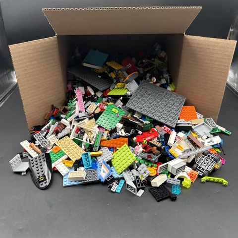 8LB Bulk Lot of LEGO Assorted Bricks from various themes
