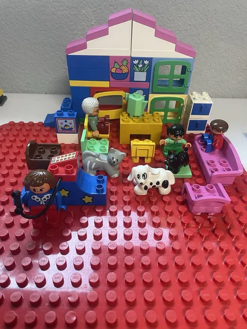 LEGO DUPLO Lot House, Furniture, 4 Figures, Dog & Cat, baseplate, 
