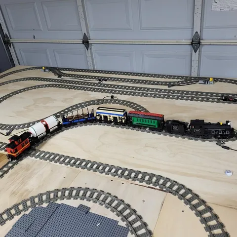 Lego® 3741 9V MY OWN TRAIN Large Black Complete Train with 2 Minis