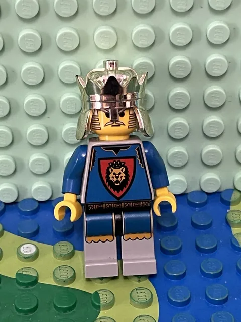 Lego Minifigures Castle Knights  Kingdom King Leo Cas035