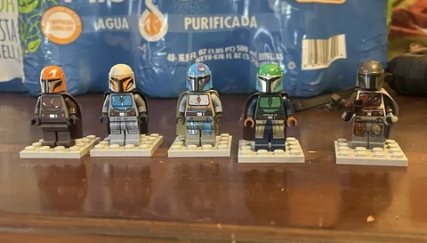 LEGO Star Wars Mandalorian Minifigure Lot of 5 w/ Capes, Plastic, Age 6+