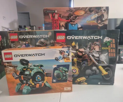 4 LEGO Overwatch Sets 75977, 78976, 75973, 75975