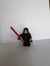 LEGO Star Wars Emperor Palpatine Minifigure /red lightsaber/cape/hood- Minifig
