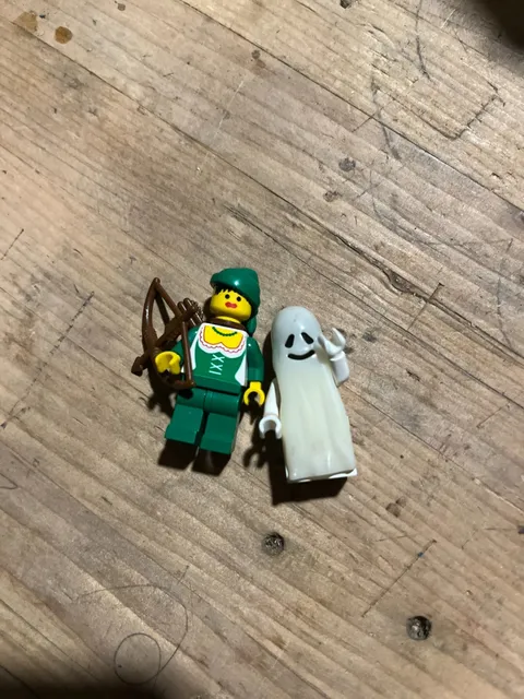 LEGO Minifigure Lot Forestwoman Archer w/ Bow Quiver