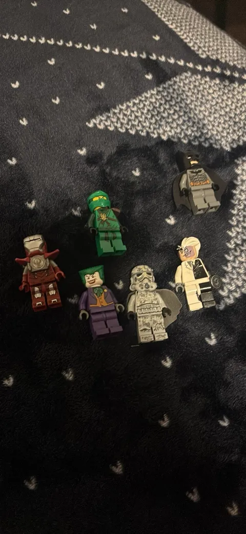 Huge LEGO Lot Priced Accordingly Over 100 Pieces tons of sets aswell
