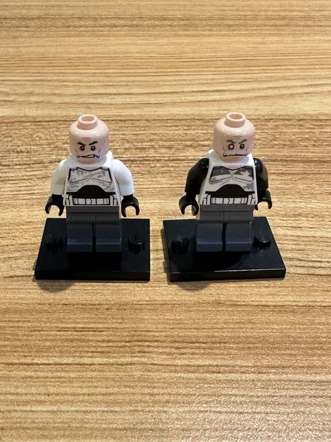LEGO Star Wars 75157 Old Captain Rex And Commander Wolffe Minifigures