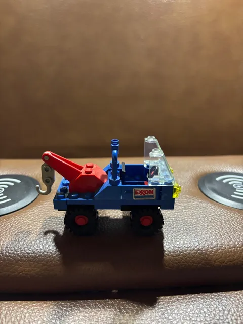 Vintage Lego Exxon Mobil 6679 Tow Truck only LegoLand Town System EUC READ