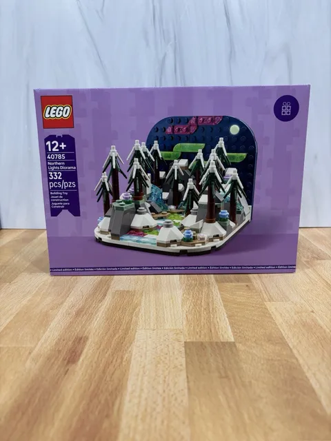 LEGO 40785 Northern Lights Diorama Limited Edition New Sealed