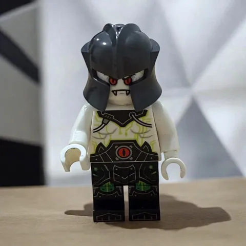 LEGO NINJAGO Minifigure White Torso Black Helmet, Plastic, Age 5+