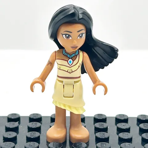 LEGO Disney 100 - Pocahontas Minifigure/Minidoll - dis118 - Set 43215 EUC