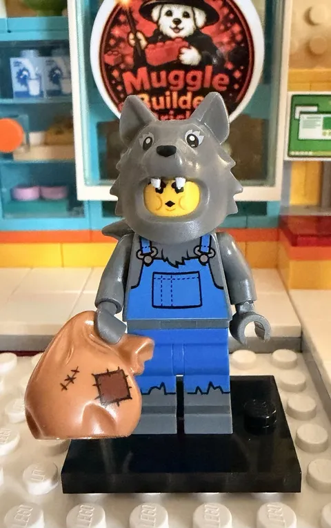 Lego CMF Series 23 Wolf Costume Minifgure With Accessory