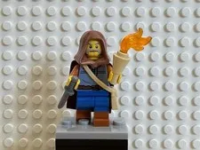 LEGO Minifigure castle Hooded Figure with Brown Cape and Torch