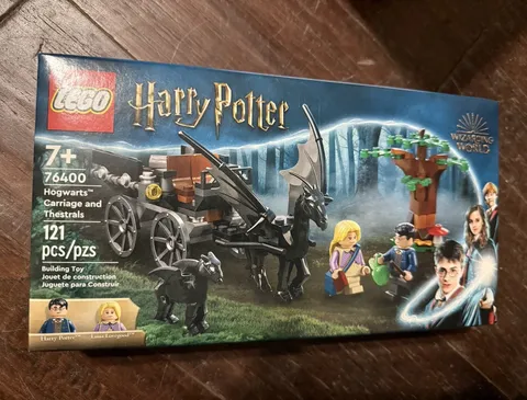 LEGO Harry Potter Hogwarts Carriage and Thestrals 76400 121pcs 7+ Complete Set