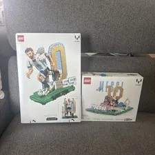 LEGO Editions [BUNDLE] Lionel Messi–Soccer Legend/Highlights (#43015/#43011) NEW