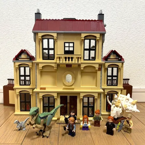 LEGO 75930 Indoraptor Rampage at Lockwood Estate Jurassic World Missing 2018