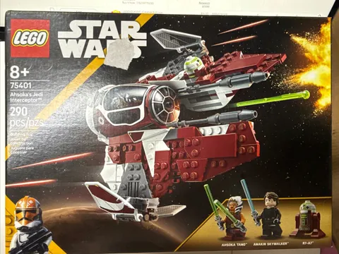 LEGO Star Wars: Ahsoka's Jedi Interceptor (75401)
