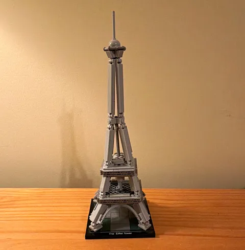 LEGO Architecture The Eiffel Tower 21019 321 pcs Complete Set w/ Display Stand