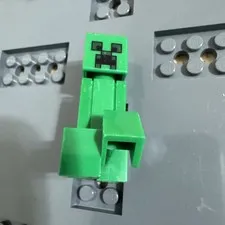 LEGO MINECRAFT CREEPER  MINIFIGURE (DYX56)