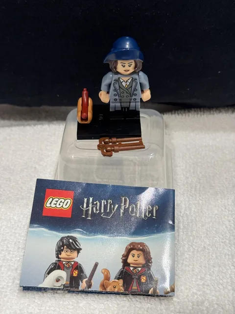 Lego Harry Potter Fantastic Beasts Mini-figure Series Tina Goldstein Brochure 