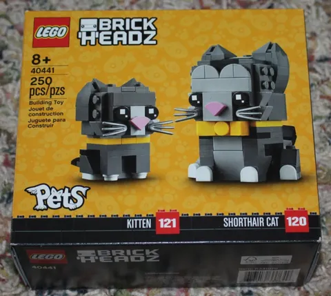 Lego BrickHeadz Pets Shorthair Cat and Kitten 40441. New; sealed box. 250 pieces