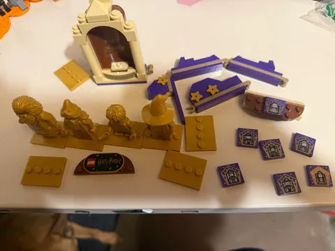 Gold Lego Harry Potter Figs 20th Anniversary Hagrid, Dumbledore mini figure