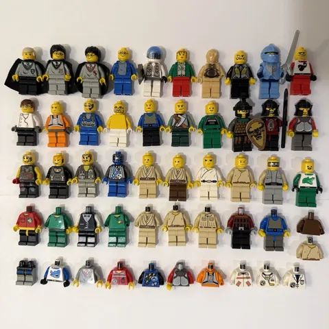 LEGO Minifigures Lot 30+ Star Wars, Knights Castle, Harry Potter, Rock Raiders