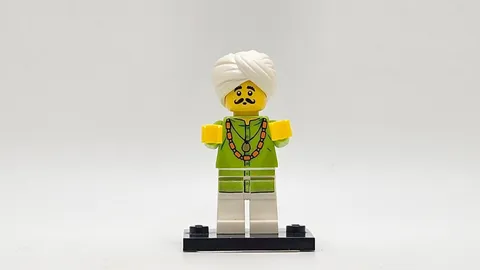 LEGO minifigure Snake Charmer col13-4 col198 CMF Series 13 no Cobra or flute