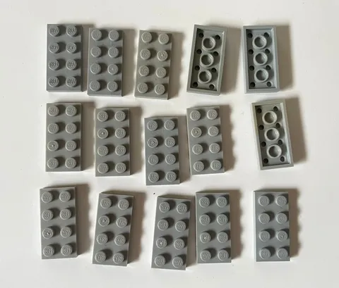 LEGO 2x4 LIGHT GRAY PLATE (15 pieces) #3020 Dots Building Blocks Parts