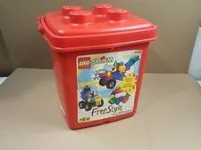 Lego #4055 Classic Red Plastic Storage Container w/Lid and Handle  10" Preowned