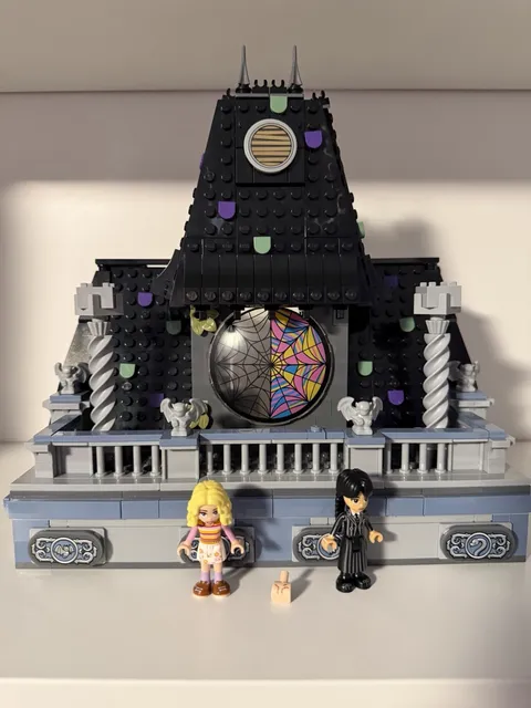 LEGO Wednesday 76781 Wednesday & Enid’s Dorm Room 750pc