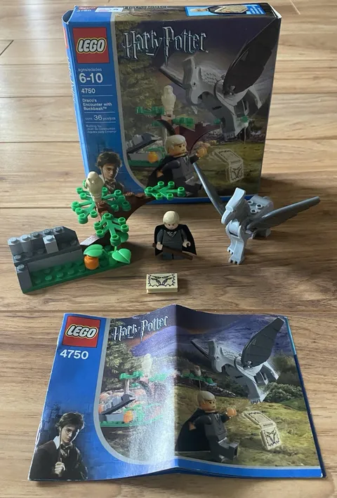LEGO Harry Potter 4750 Draco’s Encounter with Buckbeak Complete w/ Box & Manual