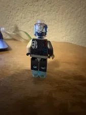 LEGO Ultron MK1 Minifigure