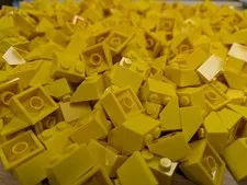 (100) 2x2 Yellow Slope Bricks New Lego Parts Part 3039 Lot Bulk