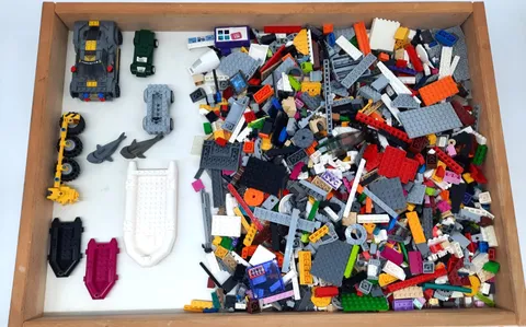 5 lbs Bulk LEGO Mix of Bricks, Cars, Chassis, Rafts, Sharks stored (W2-L)