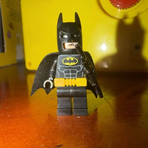 LEGO Batman Minifig Black Suit & Cape Utility Belt Open Mouth Smirk w/Teeth