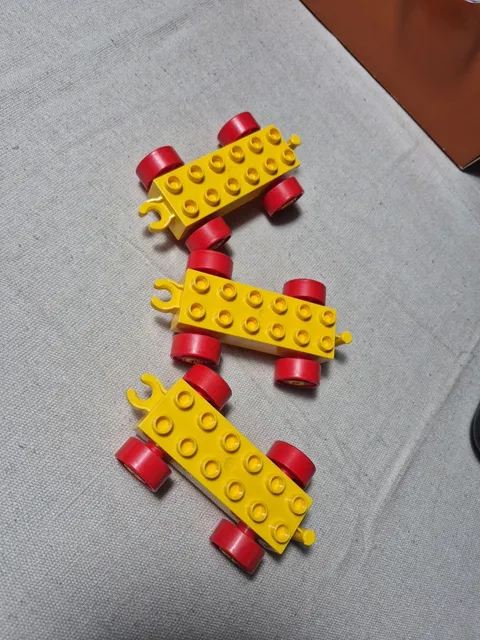 3 Lego Duplo TRAIN CARS VEHICLE BASE 2x6 Chassis Yellow  Lot of 3