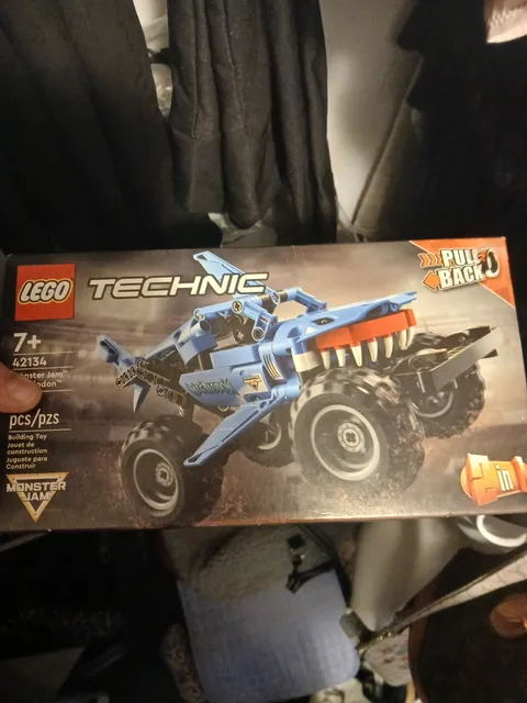 LEGO Technic 42134 Monster Jam Megalodon Pull Back 2 in 1 260pc Age 7+