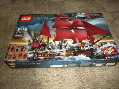 LEGO Pirates of the Caribbean 4195 Queen Anne's Revenge New Sealed Retired