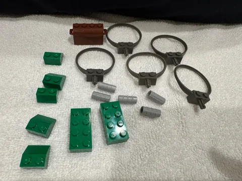 LEGO Harry Potter 4726 Quidditch Practice Hoops Chest Brick Parts Repair Replace