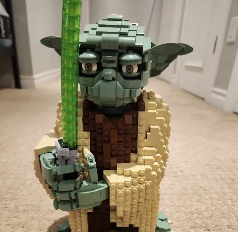 LEGO Star Wars Yoda Action Figure 75255 No Figure Or Stand 100% Complete