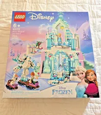 LEGO 43172 Disney Frozen Elsa's Magical Ice Palace 701 Pieces NIB
