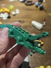 LEGO Minifigure Green Gator Alligator Crocodile Articulated Tail Jaw