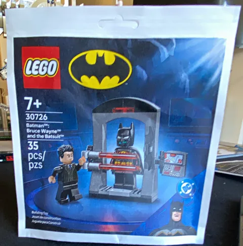 LEGO Batman 30726 Batman, Bruce Wayne and the Batsuit 35pc Age 7+