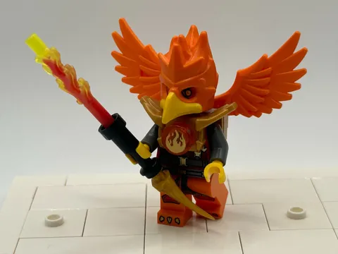 LEGO Frax phoenix minifigure gold armor Legends of Chima 30264 850913 loc105