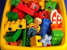 LEGO DUPLO Mixed Lot w/ Eye Ball Blocks Flowers Figure in BUCKET 4085 Vintage